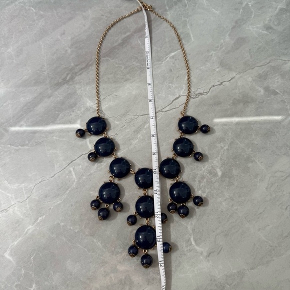 Francesca’s Bubble Statement Necklace - Picture 10 of 11